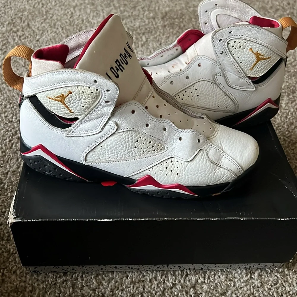 Jordan Kids Sneakers White and Red - Picture 2 of 2